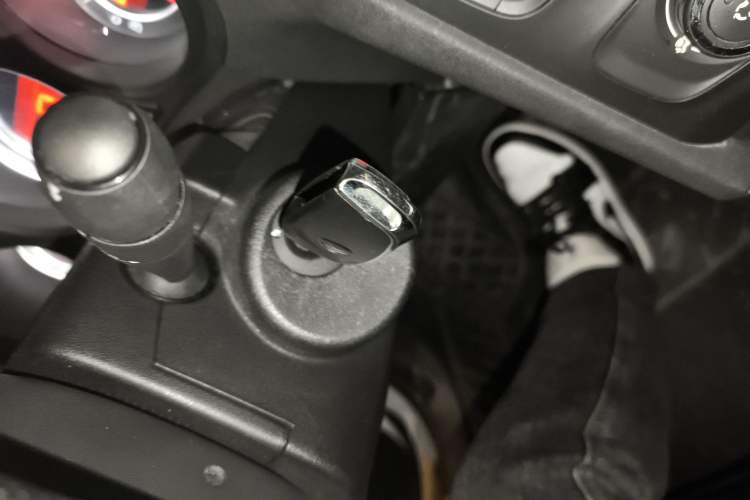 Used Citroen C4L 2014 1.8L Intelligent Drive Automatic Enjoyment Model
