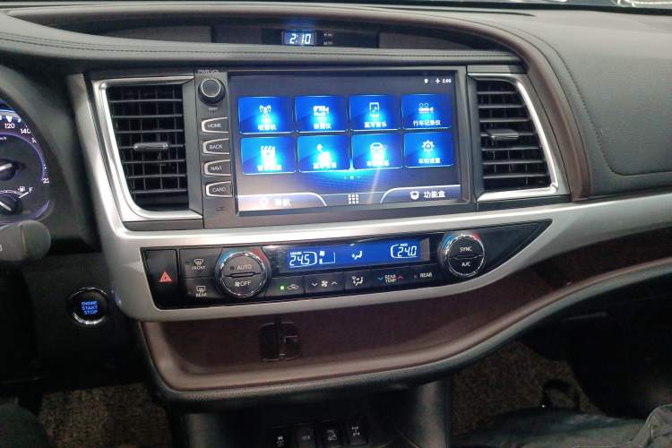 Used Toyota Highlander 2018 2.0T Four-Wheel Drive Luxury Version 7 Seats China VI Standard