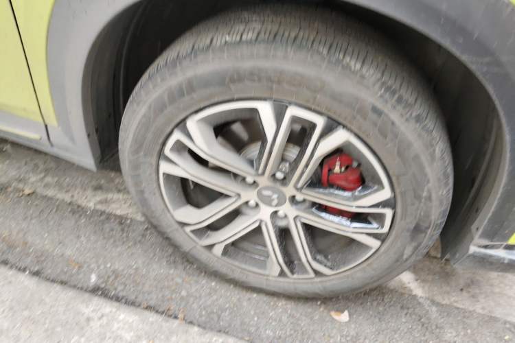 Used Wuling Alvez 2022 1.5T CVT Trendy & Cool Edition