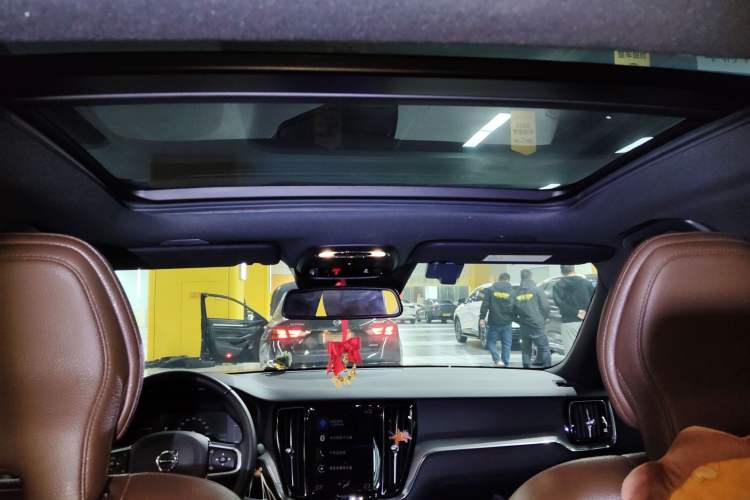 Used Volvo S60 2021 T4 Zhiyi Luxury Edition
