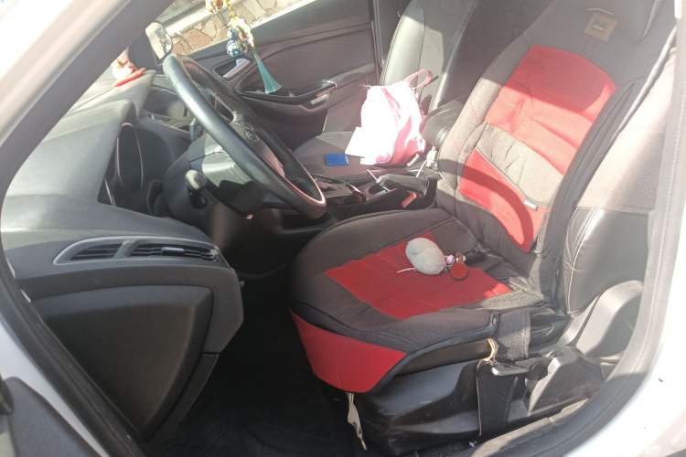 Used Ford Focus 2012 Hatchback 1.6L Automatic Fashion Edition
