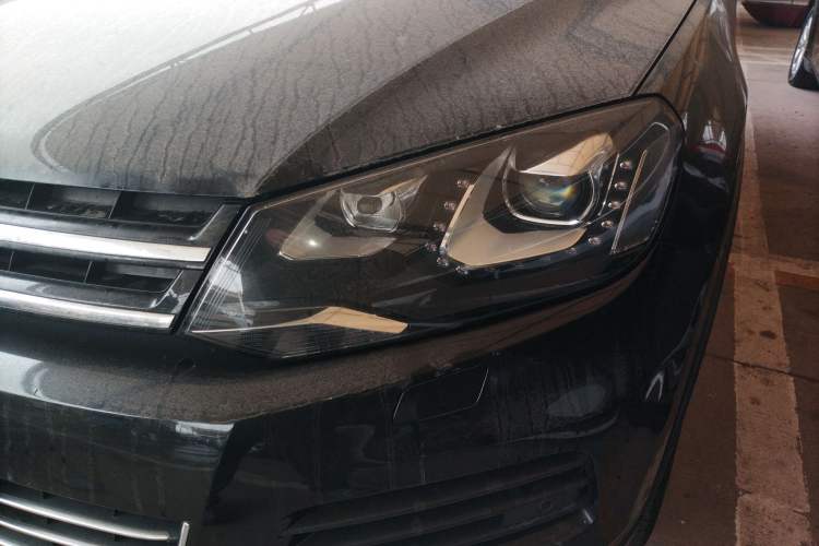 Used Volkswagen Touareg 2011 3.0 TSI Comfort Version