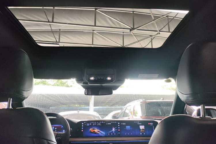 Used Ford Explorer 2024 2.3T EcoBoost Kunlun Peak Edition 7-Seater Headliner