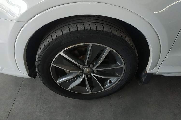 Used Audi Q3 2018 30 TFSI Fashion Edition Collector's Version
