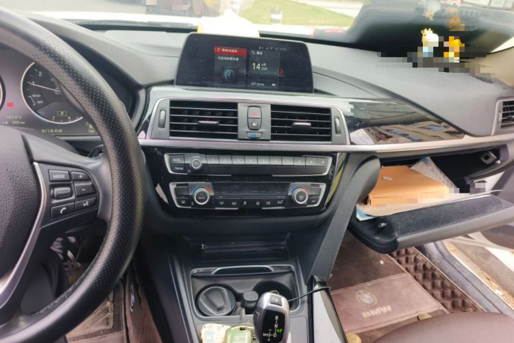 Used BMW 3 Series 2018 320Li Fashion Model Audio And AC Panel
