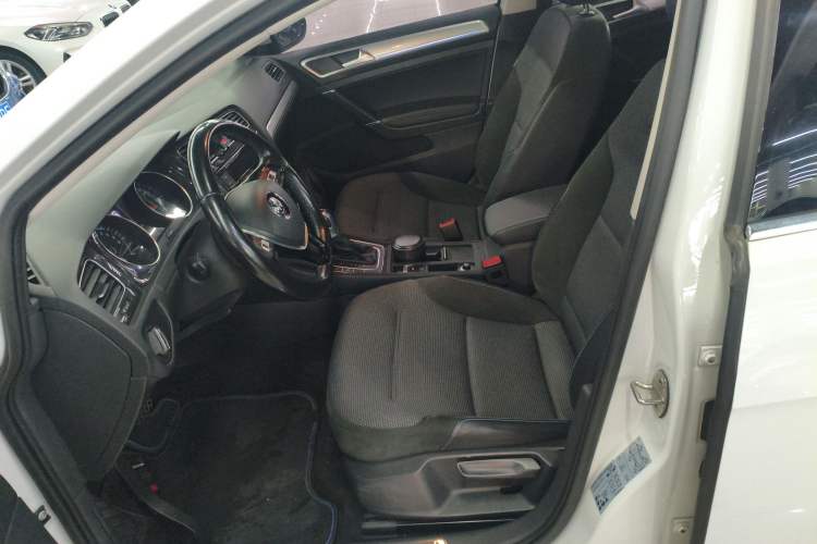 Used Volkswagen Golf Pure Electric 2020 Chari
