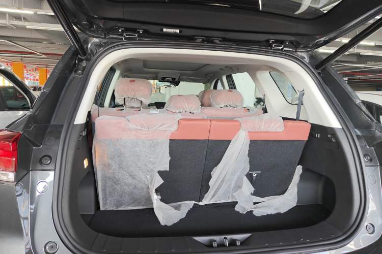 Used Changan CS75 2026 Model PRO 1.5T DCT Prestige 7-Seater
