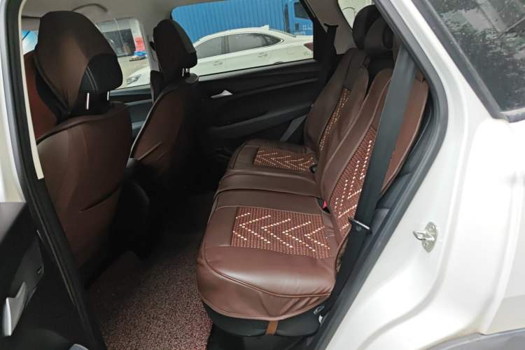 Used Baojun 530 2018 1.8L Automatic Elite Version China V Emission Standard Interior 4