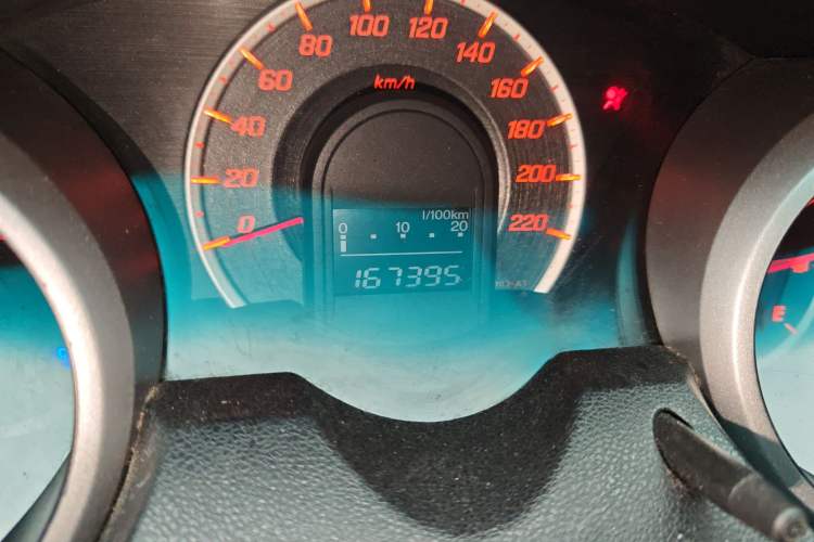 Used Honda Fit 2008 1.5L manual luxury version
