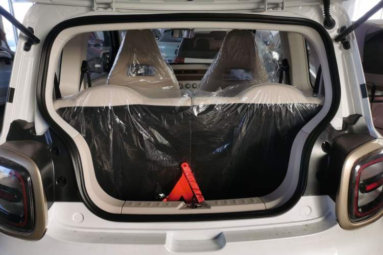 Used Bestune Pony 2026 222km Colorful Horse
