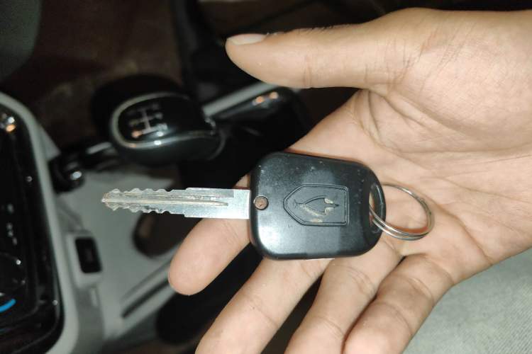 Used Jinbei New Hiace X30L 2019 1.5L Cargo Van Wealth Edition China VI SWC15M
