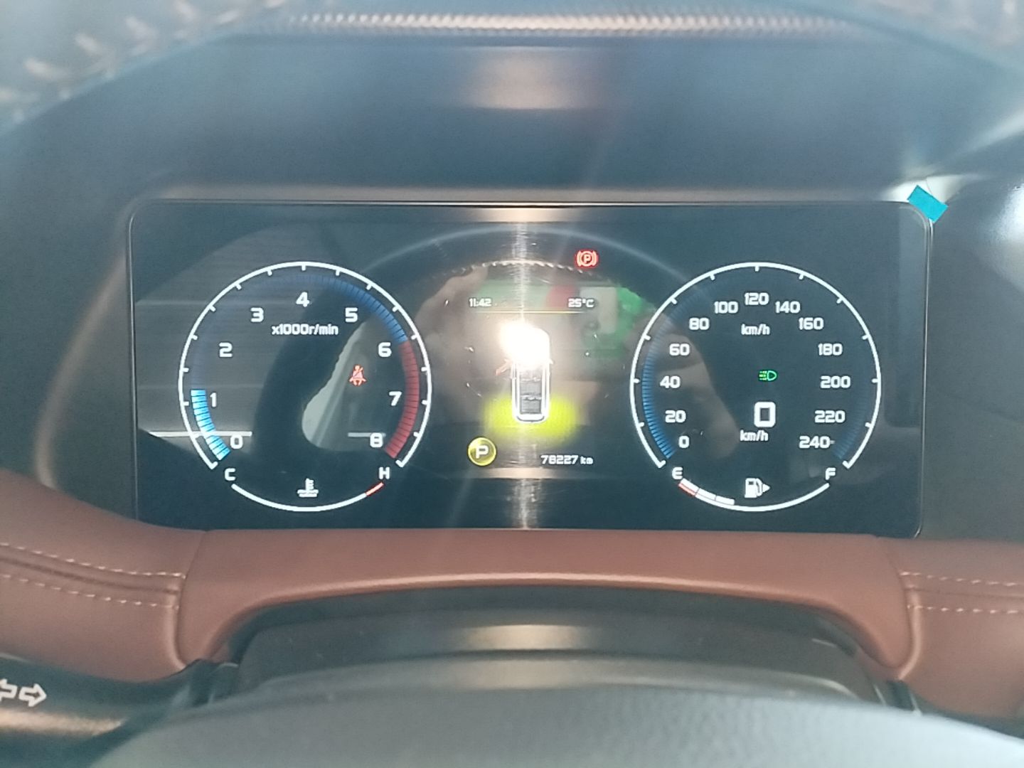 Geely Auto Haoyue 2022 1.8TD DCT Luxury 7-Seater — снимка 14