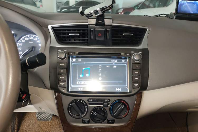 Used Nissan Sylphy 2012 1.6 XL CVT Luxury Edition