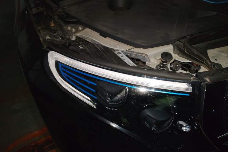 Used Mercedes-Benz EQC 2021 EQC 400 4MATIC Right Front Headlight