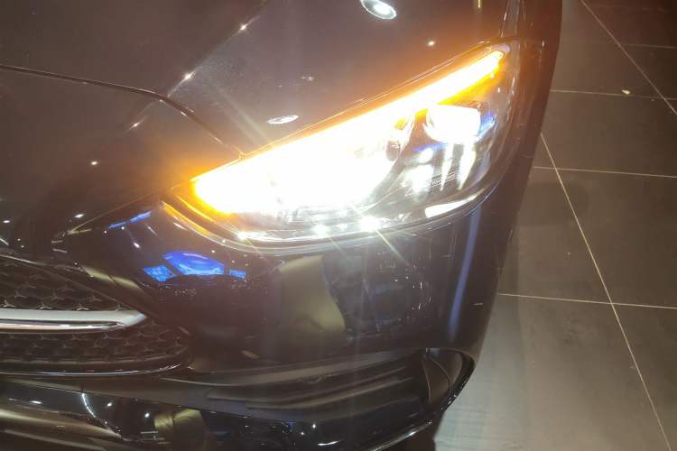 Used Mercedes-Benz C-Class 2023 C 260 L Sport Edition Left Front Headlight