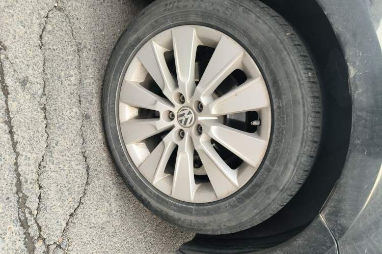 Used Volkswagen Lavida 2013 Restyled Classic 1.6L Automatic Comfort Edition