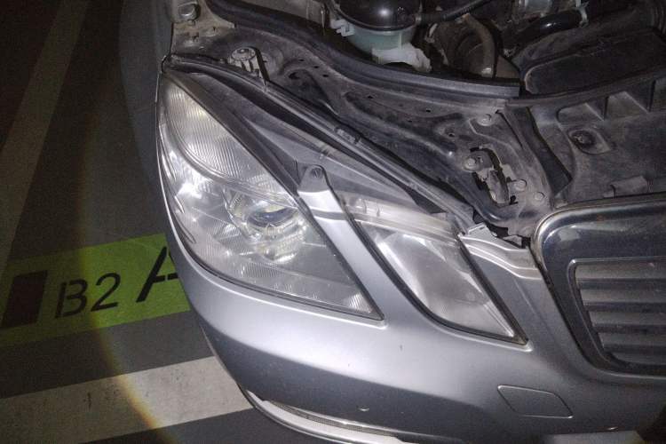 Used Mercedes-Benz E-Class 2013 E 260 L CGI Elegant Model Right Front Headlight