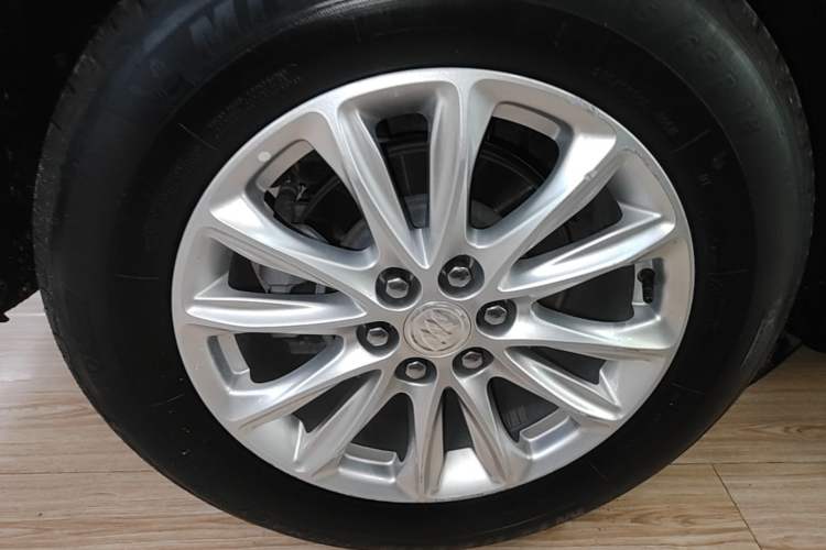 Used Buick Enclave 2020 28T Two-Wheel Drive Luxury Version
