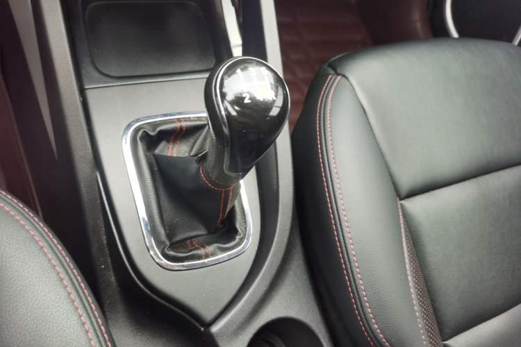 Used Changan CS35 2016 1.6L Manual Luxury Model China V Standard