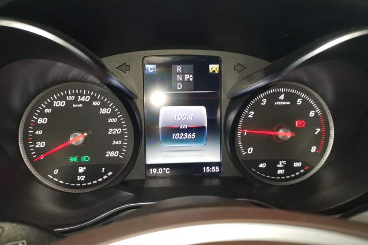 Used Mercedes-Benz GLC 2018 Facelift GLC 260 4MATIC Luxury Edition Instrument Cluster