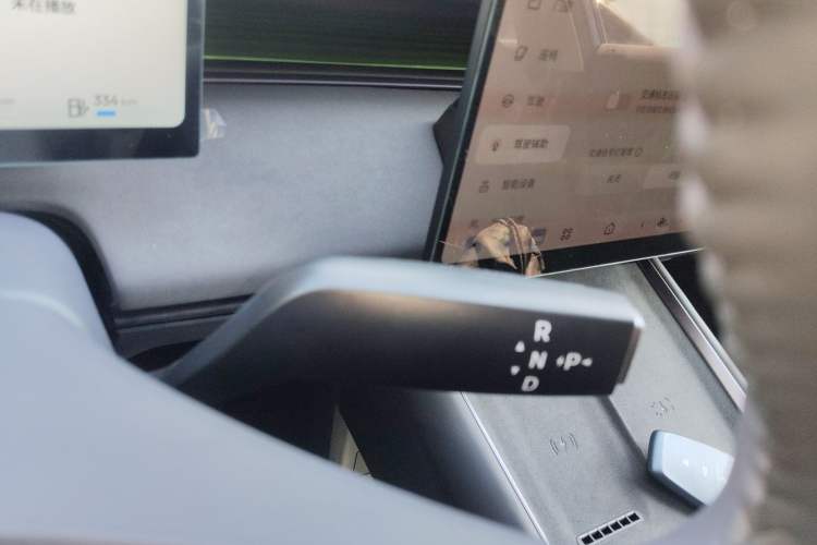 Used Nissan N6 2026 Model 180 Max