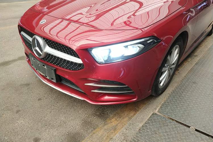 Used Mercedes-Benz A-Class 2022 Restyled A 200 L Sport Sedan Fashion Version Left Front Headlight