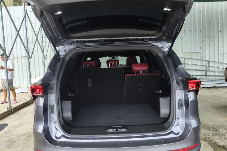 Used JETOUR X70 PLUS 2023 1.6T DCT Stronger 5-Seater