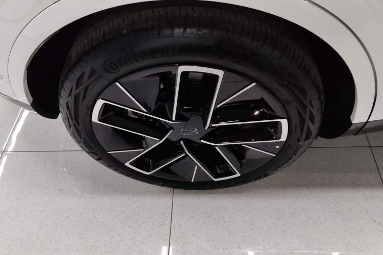 Used Avatr 11 2025 Ultra Extended-Range Edition