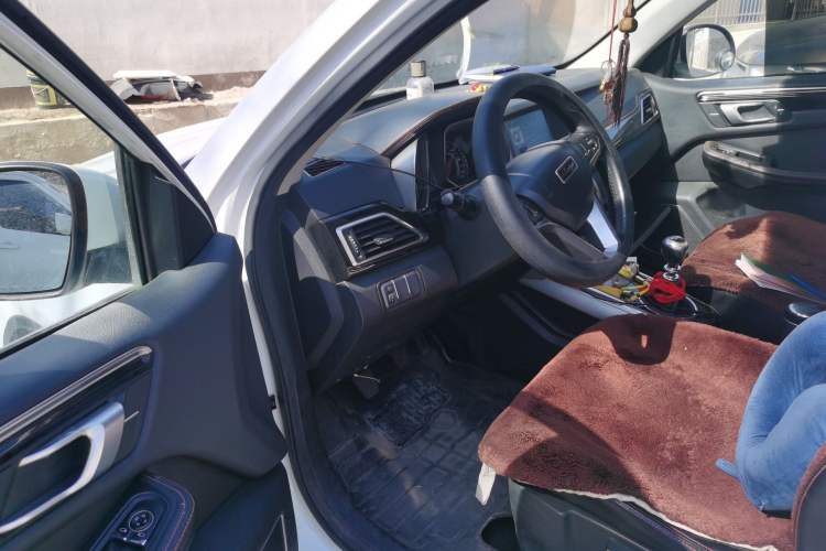 Used Zotye Domy X5 2015 1.5T Manual Luxury Version China IV Standard
