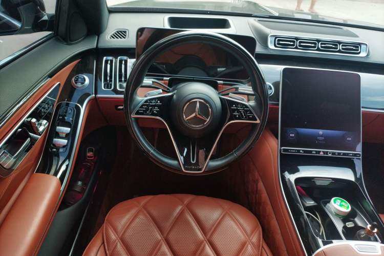 Used Mercedes-Benz Maybach S-Class 2022 S 480 4MATIC Intelligent Premium Special Edition Steering Wheel