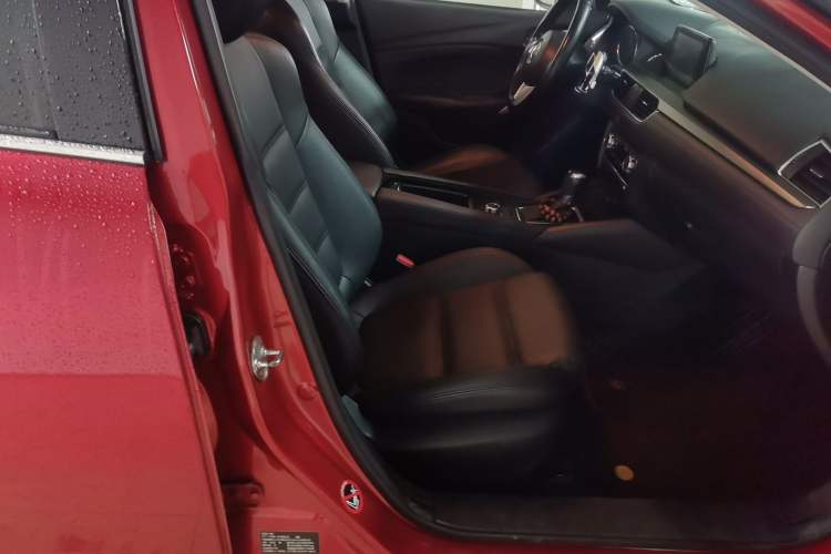 Used Mazda Atenza 2017 2.0L Blue Sky Luxury Edition