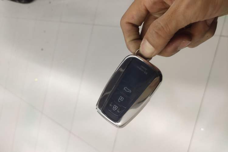 Used Toyota Avalon 2022 Dual-Engine 2.5L Luxury Edition