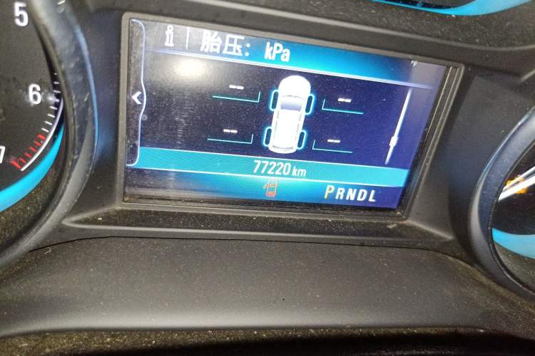 Used Buick Envision 2017 20T Two-Wheel Drive Elite Version Odometer Close Up