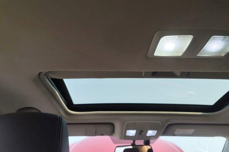 Used Mazda Atenza 2015 2.0L Blue Sky Luxury Edition