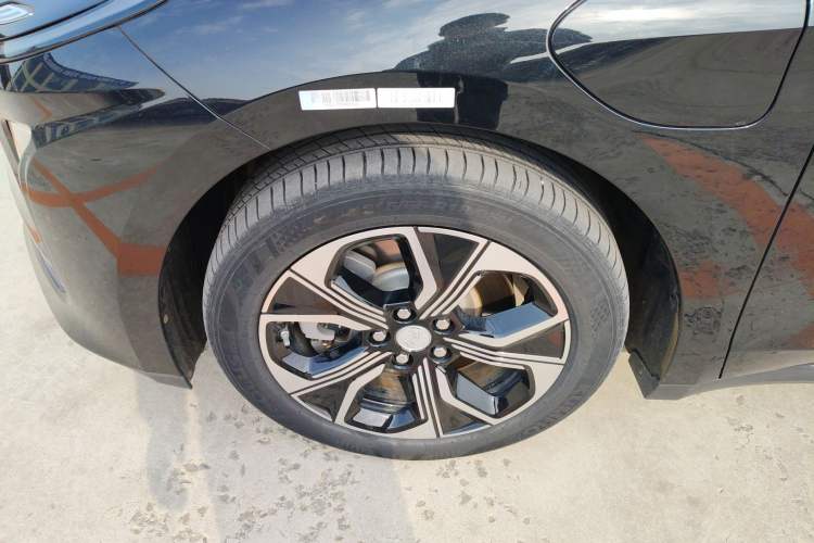 Used Hongqi E-QM5 2023 Revised Version Basic Travel Edition
