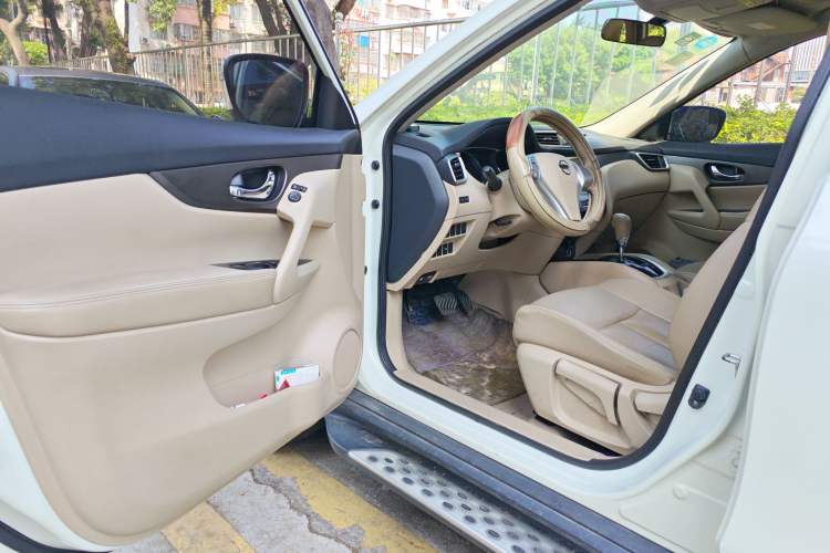 Used Nissan X-Trail 2014 2.0L CVT Comfort Edition 2WD
