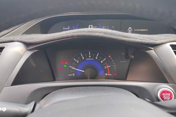 Used Honda Civic 2014 1.8L automatic comfort version
