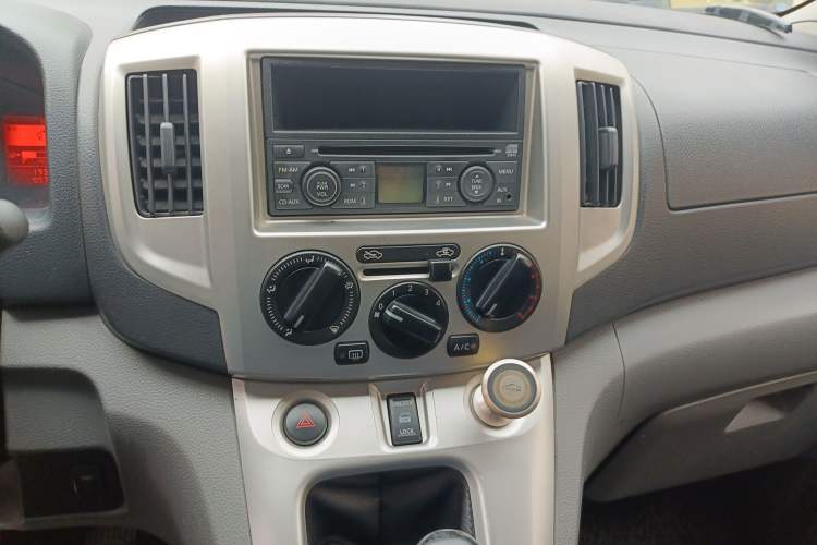 Used Nissan NV200 2013 1.6L Luxury Model China IV Standard
