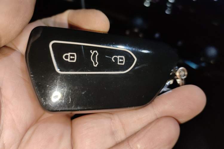 Used Volkswagen Talagon 2025 380TSI All-Wheel-Drive Luxury Jiajing Pro – Shared Edition 6 Seats Vehicle Key