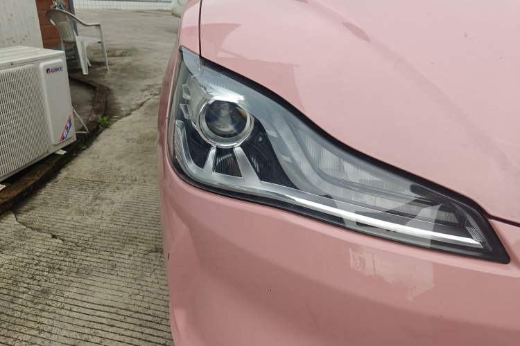 Used NETA V 2022 Chao 400 Lite Pink Custom Edition Right Front Headlight