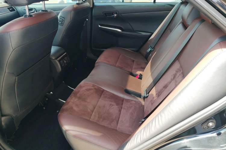 Used Toyota Camry 2016 2.5G 10th Anniversary Deluxe Navigation Edition Left Rear Seat