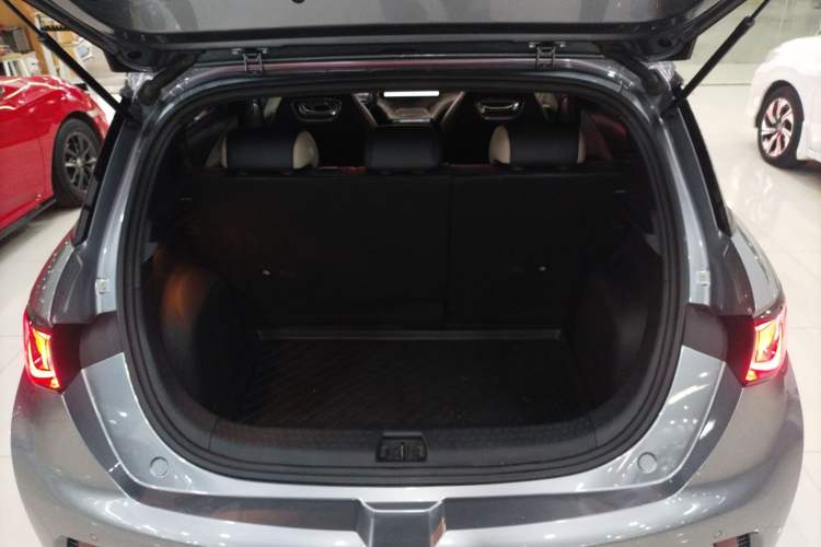 Used BYD Dolphin 2023 420 km Fashion Edition
