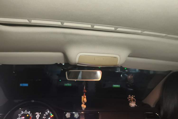 Used Skoda Superb 2012 1.8TSI Automatic Elegant Edition Headliner