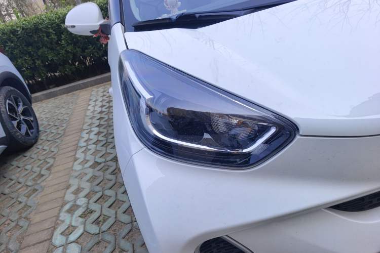 Used Chery Little Ant 2021 200 000-Yuan Ant Fan Edition Talent Version NMC Battery 301 km Right Front Headlight