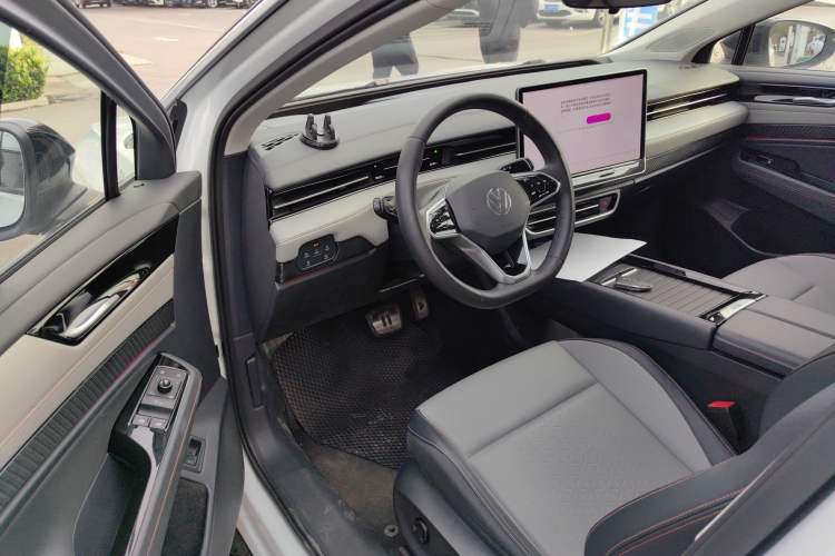 Used Volkswagen ID.7 VIZZION 2024 AIR model
