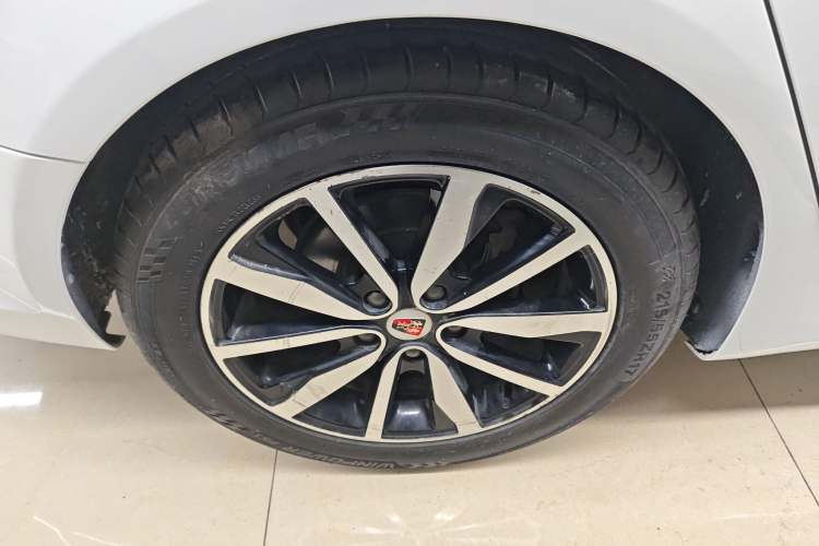 Used Roewe i6 2018 20T Automatic Flagship Edition
