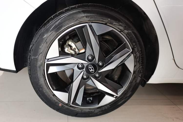 Used Hyundai Elantra 2022 1.5L CVT LUX Prestige Edition
