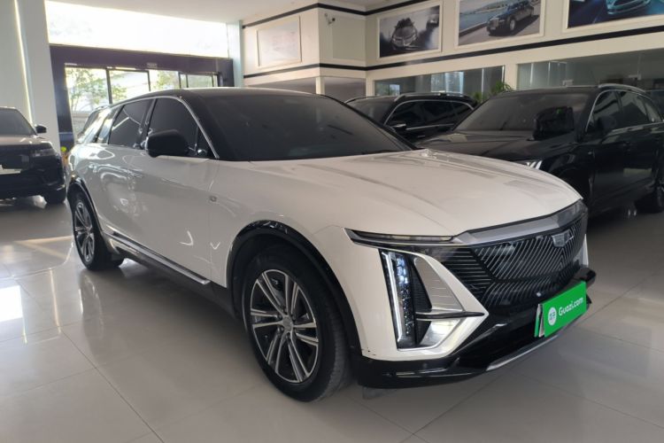 Used Cadillac LYRIQ 2022 Four-Wheel-Drive High-Performance Deluxe Edition Front Right 45 Deg