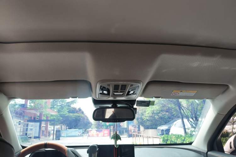 Used Wey VV5 2017 2.0T Flagship Edition Headliner