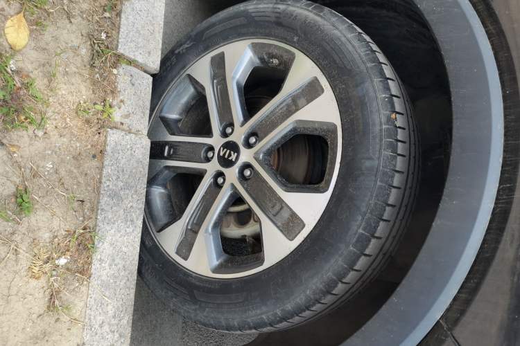 Used Kia Sportage R 2018 2.0L Automatic Smart Luxury Version China V Standard Right Front Wheel Hub